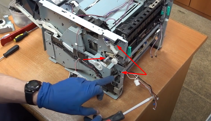 Фото 129. Снимаем старую термопленку