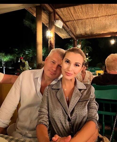 Ольга Орлова с мужем ждут ребенка