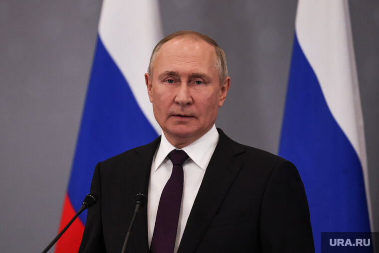    Путин ввел военное положение в ДНР, ЛНР, Запорожской и Херсонской областях