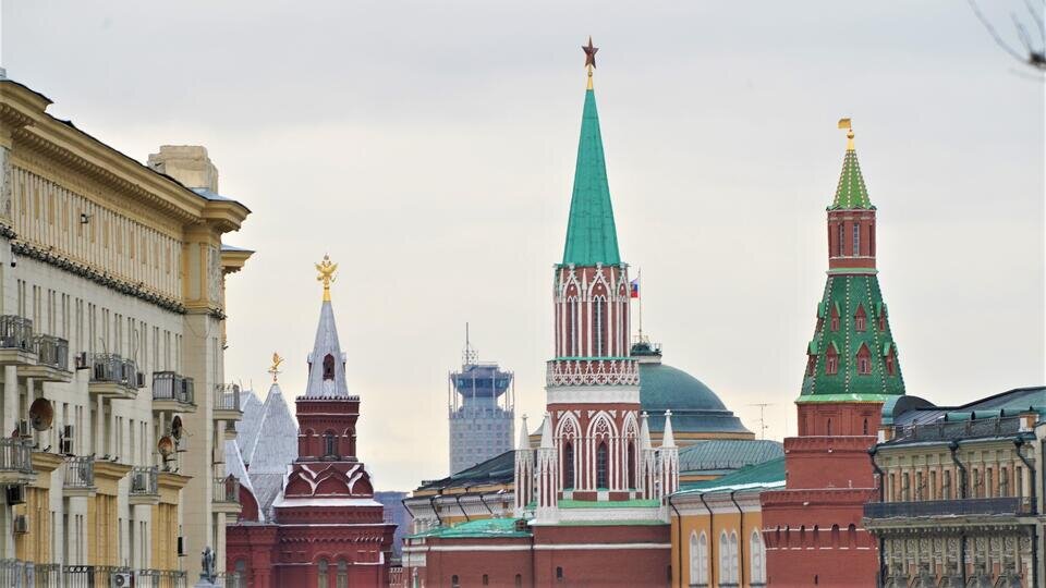     В Кремле не ждут «прозрения и мудрости» после отставки Лиз Трасс Известия/Кристина Кормилицына