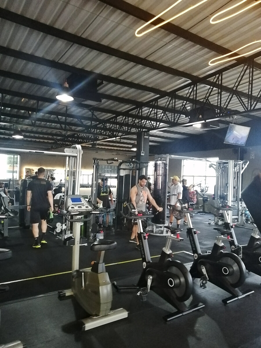 Мой тренажёрный зал в Сан-Паулу, Бразилия. 