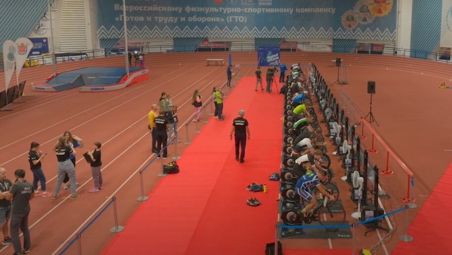 Территория спорта купчино. Триатлон Кубок губернатора медали. Кубок губернатора.