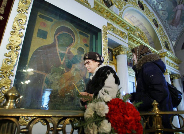 Иверская икона Божией Матери в храме Святителя Николая в Толмачах. Обложка © ТАСС / Виталий Белоусов