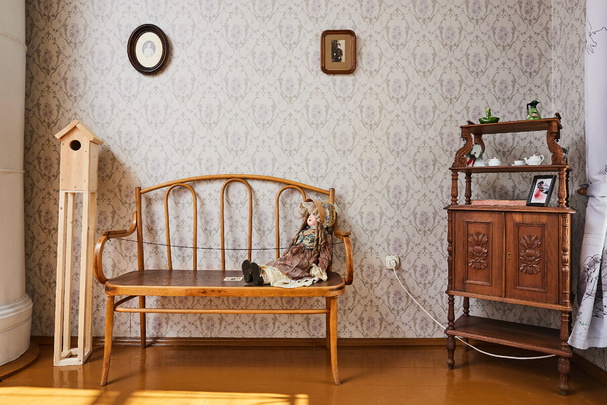 Александра Кокачева, проект «Птичий бестиарий». Литературно-мемориальный музей Ф. М. Достоевского