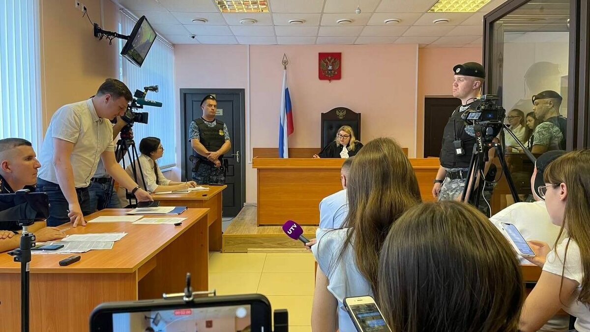     Стало известно, почему решение по делу о дискредитации ВС России устояло в апелляционной инстанции.