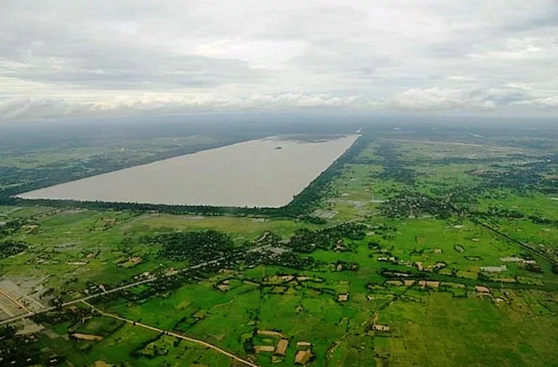 Западный Барай водохранилище. Западный Барай в Камбодже. Водохранилище Барай Камбоджа. Ангкор ват водохранилище.