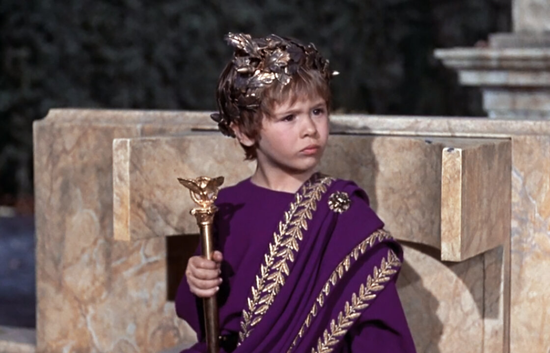 Цезарион. Кадр из фильма "Клеопатра" (1963).