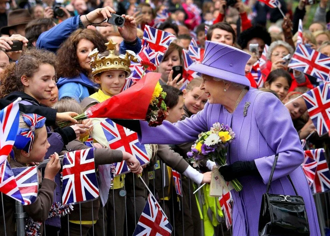 Народ англии. Великобритания люди. Человек америка. Человек америка. Население сша и великобритании.