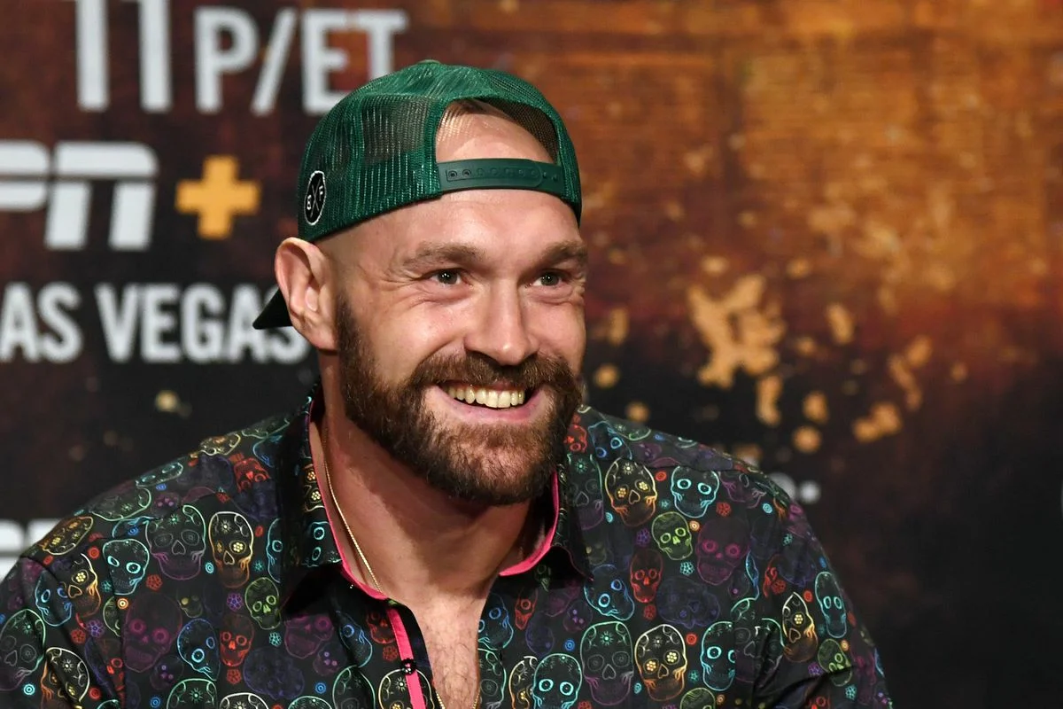 Чемпион мира в супертяжелом весе по версии (WBC) - Тайсон Фьюри