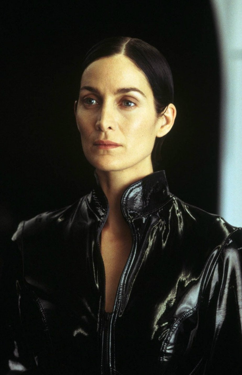 Тринити стар. Матрица воскрешение тринити. Киану ривз матрица. Керри-энн мосс матрица перезагрузка. Тринити стар.