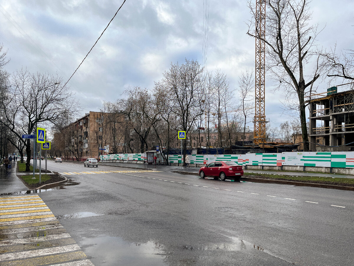 На северо-востоке Москвы все-таки снесли бывший дом, принадлежавший  военным. И уже строят вместо него по реновации | Самый главный  путешественник | Дзен