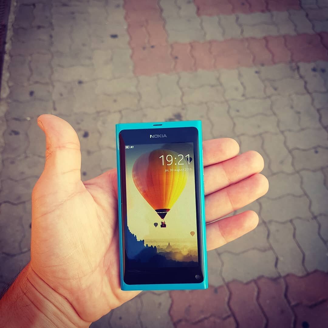 Nokia N9