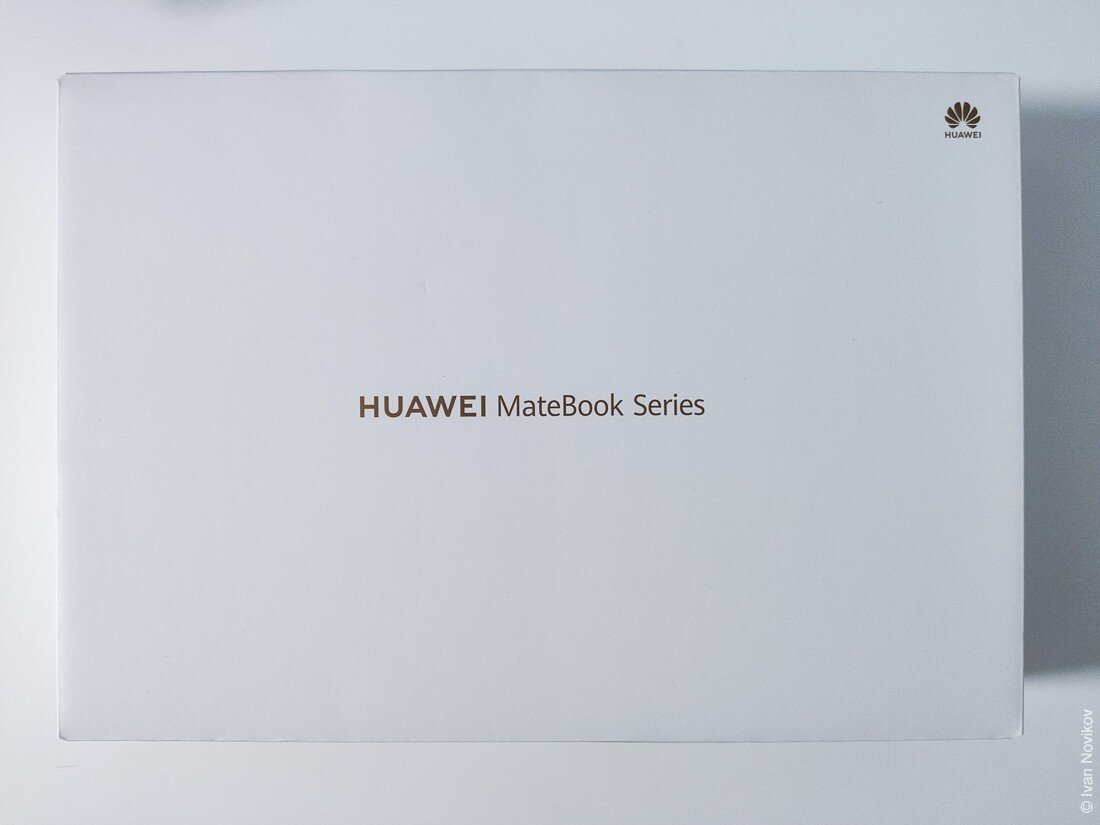 Коробка ноутбука Huawei серии MateBook