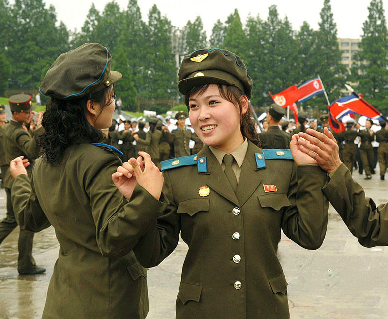 Безумные северокорейские законы, от которых хочется сбежать (но не выйдет) 