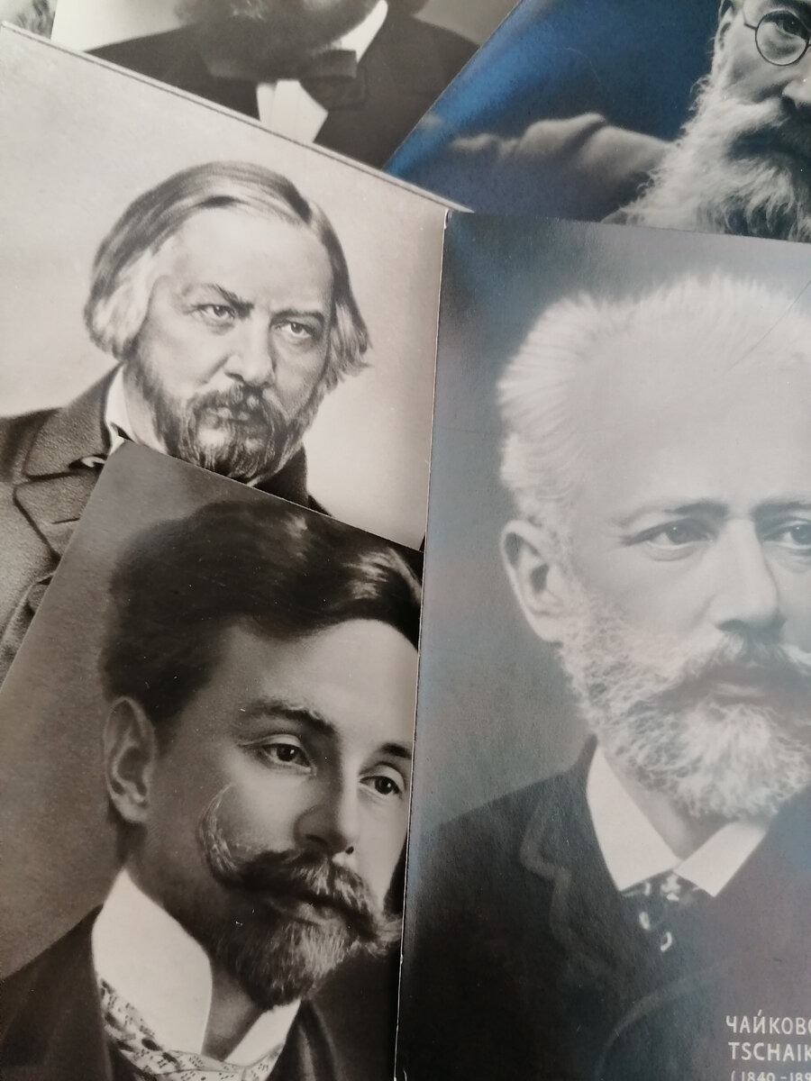 Нашла на работе набор открыток. Какие хорошие дядьки были)