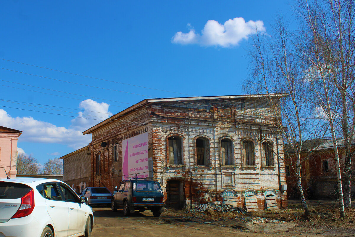 Село Спасское в Нижегородской области. Необъятная старина, которая  чувствуется в каждом уголке населенного пункта | Под зонтиком | Дзен