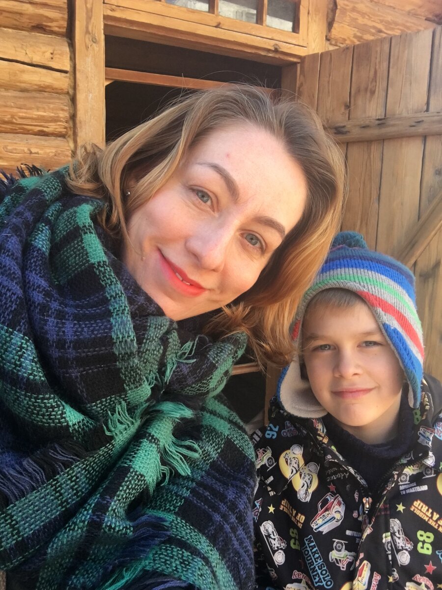 Фото автора. Во дворе дома Каширина 14 апреля 2018