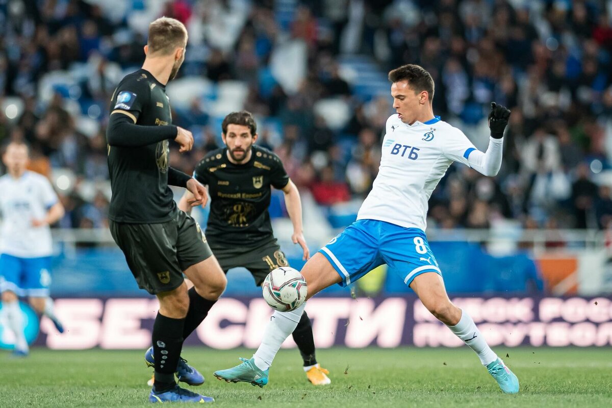 А4 динамо. Грулев динамо. Балтика динамо. Динамо москва 2022. Балтика кубок россии.