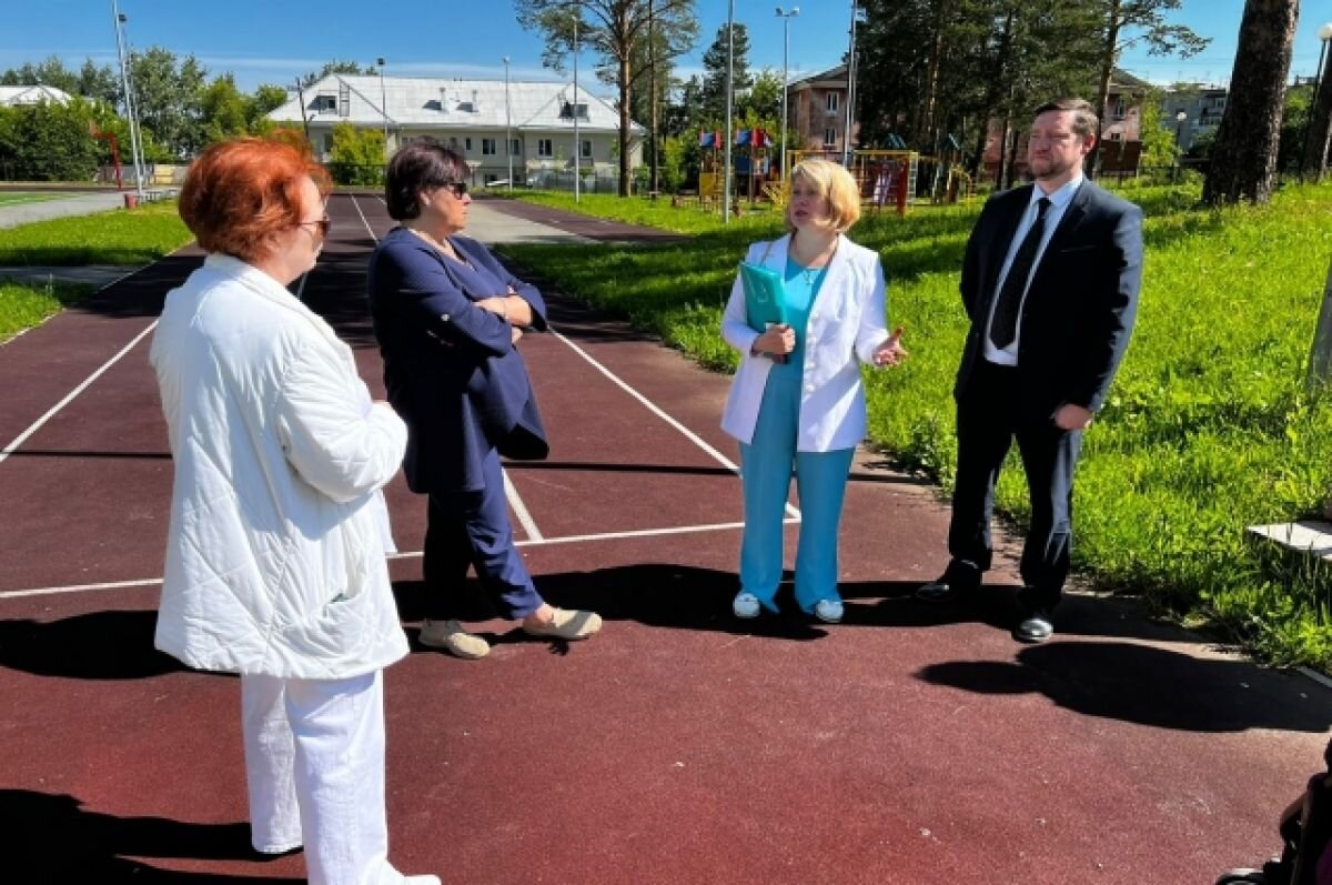    В поселке Рудный решили вопрос с доступом детей на школьный стадион