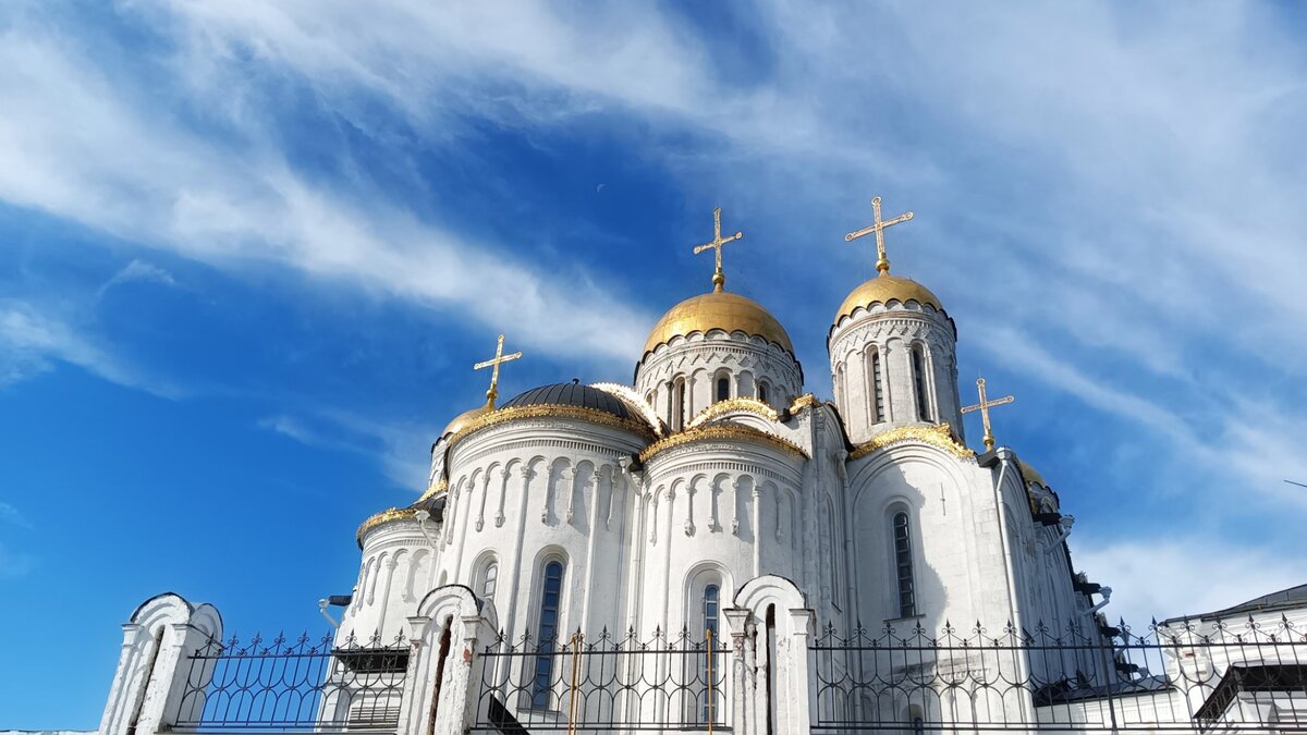 Соборная площадь во Владимире: место, где формируется первое впечатление о  городе | Путешествия на машине | Дзен