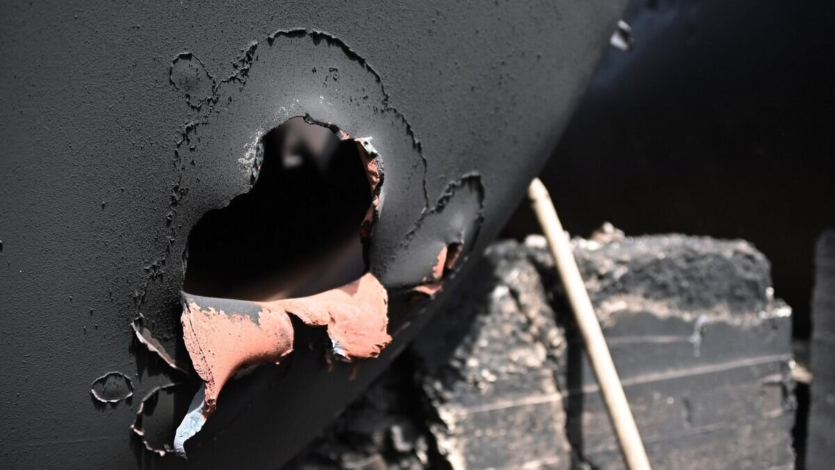    Цистерны с горюче-смазочными материалами, пострадавшие в результате обстрела Донцка© РИА Новости / РИА Новости