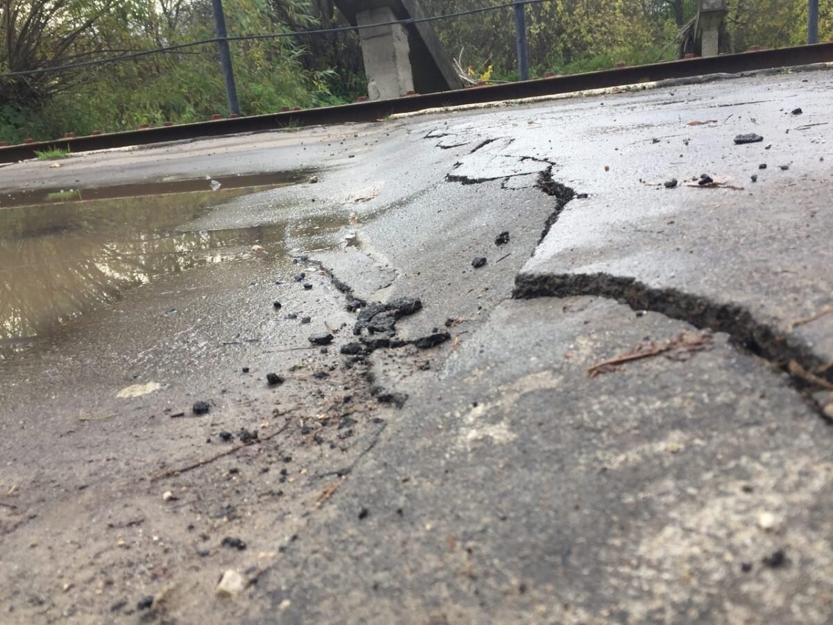    Нижегородцы переживают, что во время весеннего разлива мост может Арина Полтанова