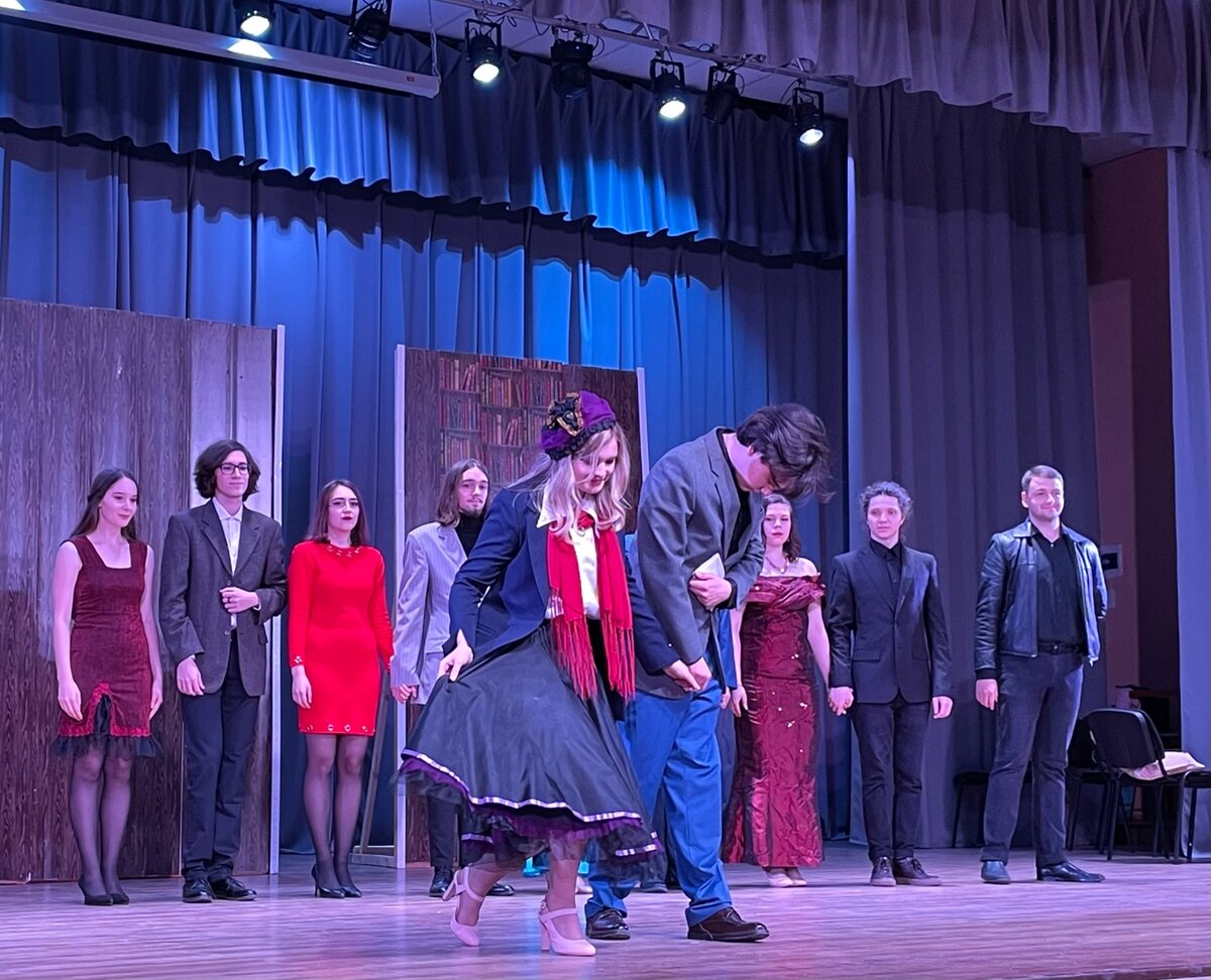 Актеры после спектакля "Доктор философии". Театр "Талион", 2022 г.