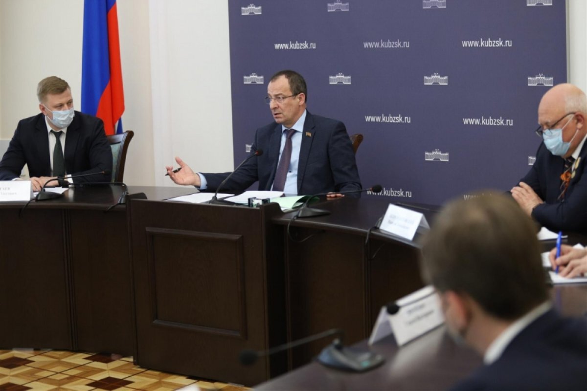    Комитет ЗСК по вопросам земельных отношений рассказал о планах работы