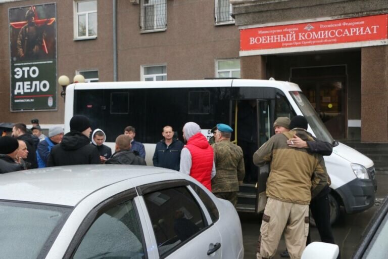    В Орске проводили добровольцев для участия в специальной военной операции Белов Михаил Александрович