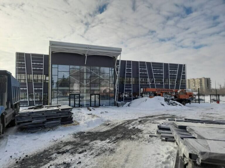    В Орске работы по реконструкции стадиона «Локомотив» планируется завершить к сентябрю Кристина Просвиркина