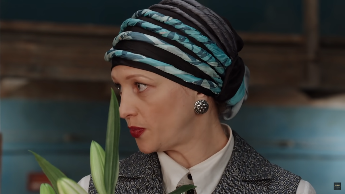 Калерия кузьминична красная королева. Аралова вера ипполитовна модельер. Аралова вера ипполитовна. Аралова вера ипполитовна. Вера аралова модельер.