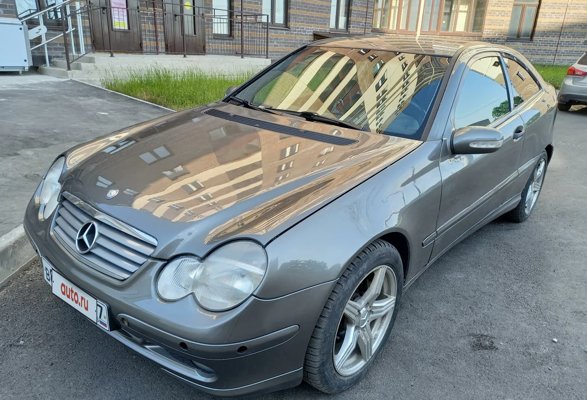 Один из автомобилей с авто ру
