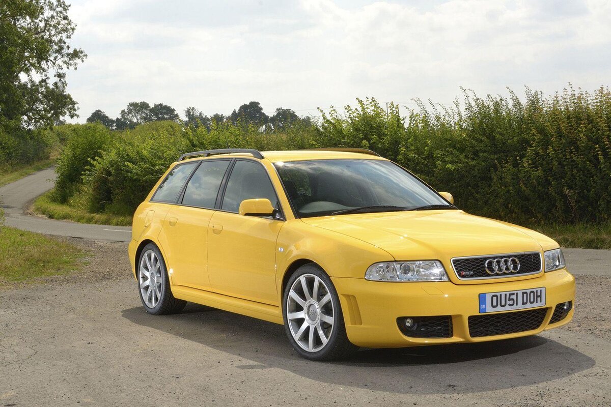 Audi rs4 b5