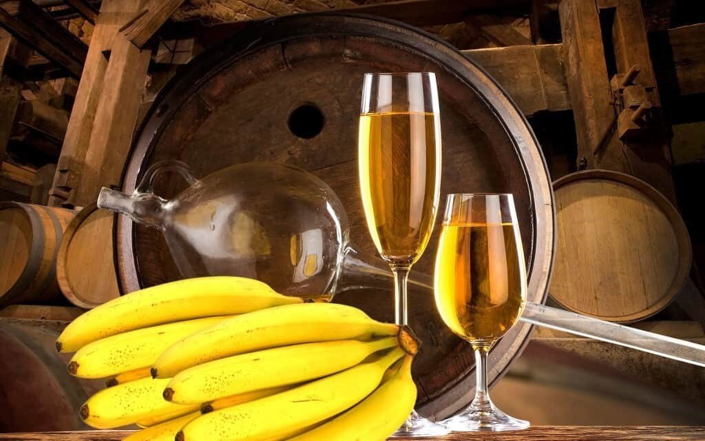 Банановое вино