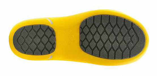 Подошва демисезонных ЭВА-сапог Nordman Kleo со вставками из ТЭП и антискользящим протектором. 