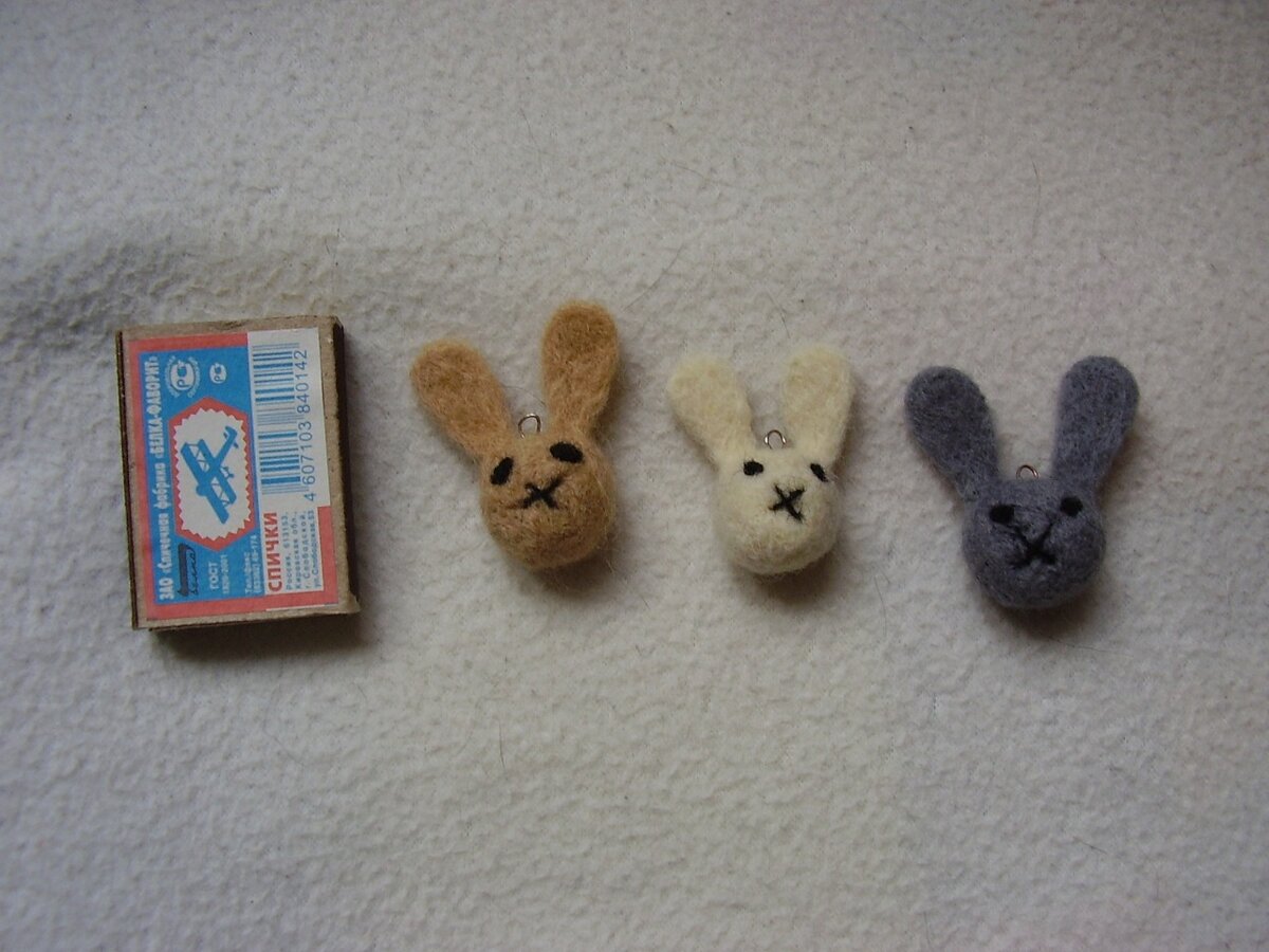 Подвески - зайки