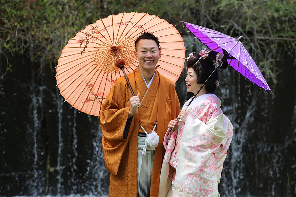 «японская жена по соседству» (2004 год, япония) фильм. японские влюбленные. японская любовь женщины. китайская художница phoenix lu. художник wang xiao.