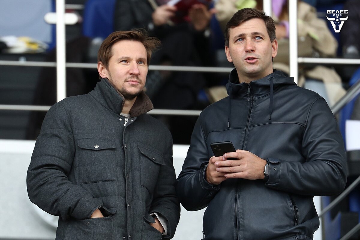 Евгений Шиленков (слева)