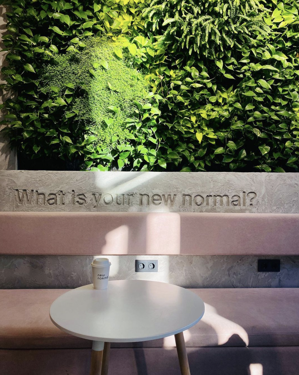 Интерьер внутри (Источник: https://www.instagram.com/p/CWVeHXZsmHj/)