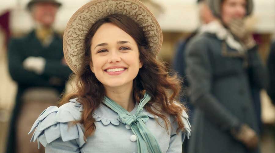 Главная героиня сериала Шарлотта снова улыбается зрителям своей очаровательной улыбкой