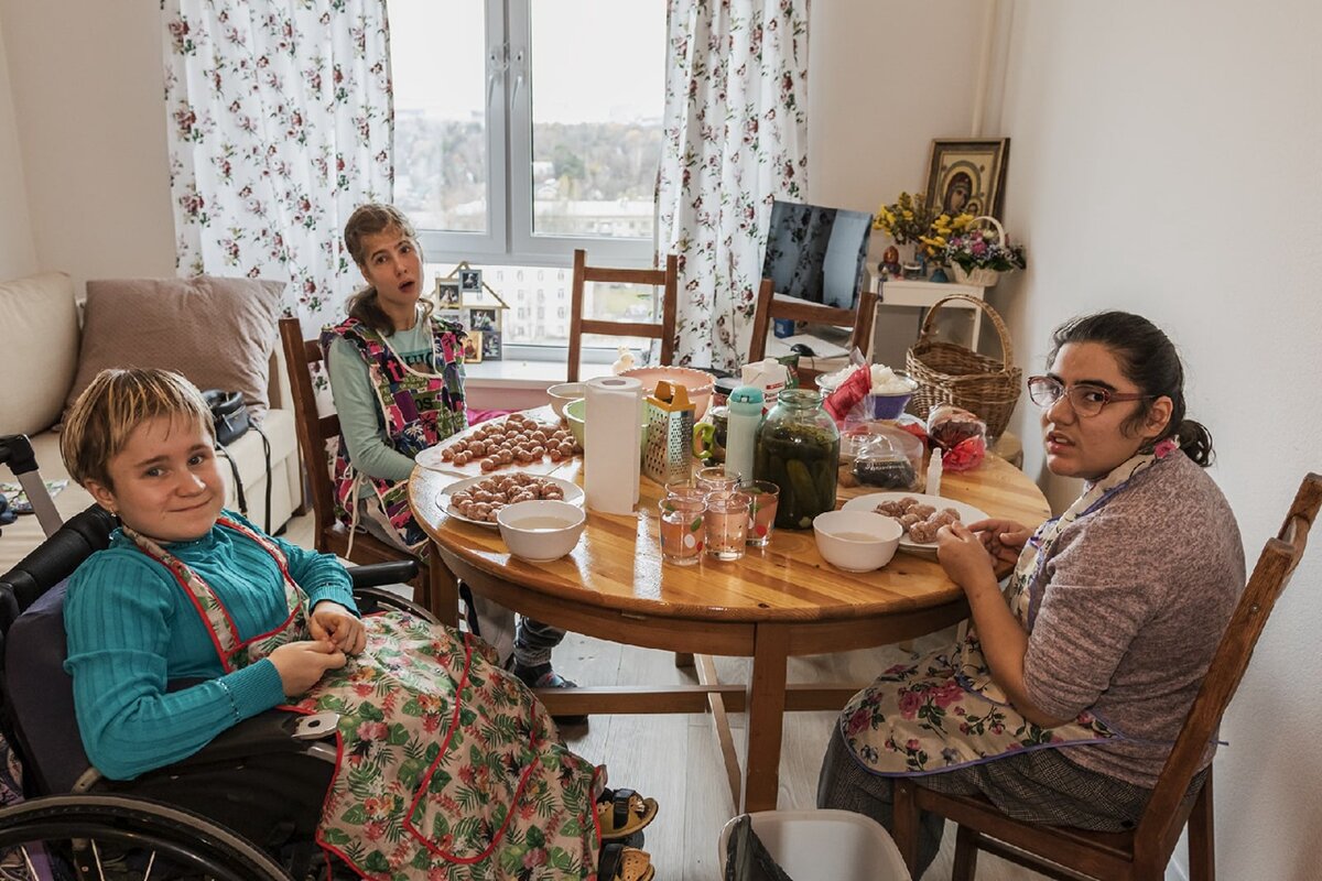 Катя, Вика и Феруза