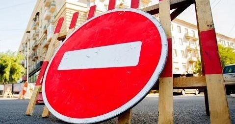 В центре Твери до полудня 10 мая ограничено движение и парковка транспорта