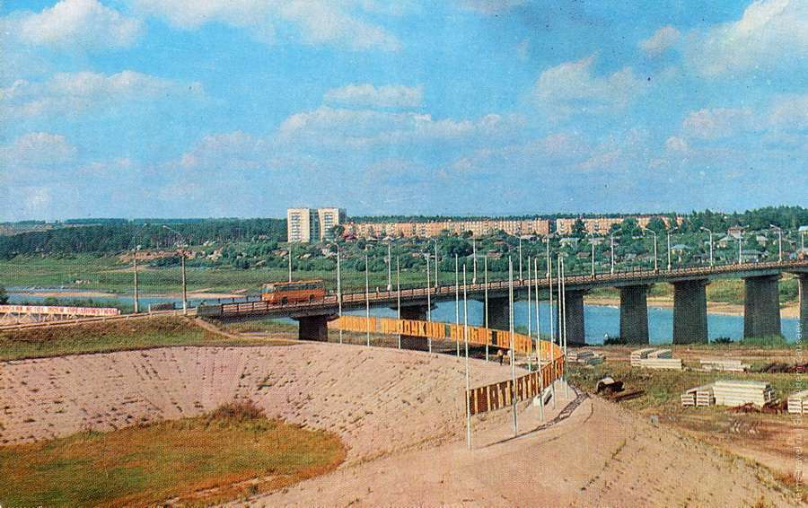 Фотография из набора открыток, выпущенного в свет в 1975 году издательством "Советская Россия", автор фото  М. Барабанов
