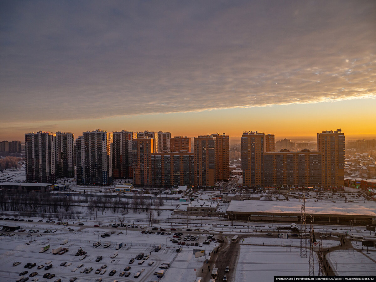 Мурино ночью. Мурино утро человейник поток людей. Грустные итоги года фото.