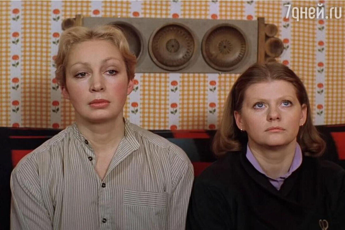 Две обычные советские женщины.