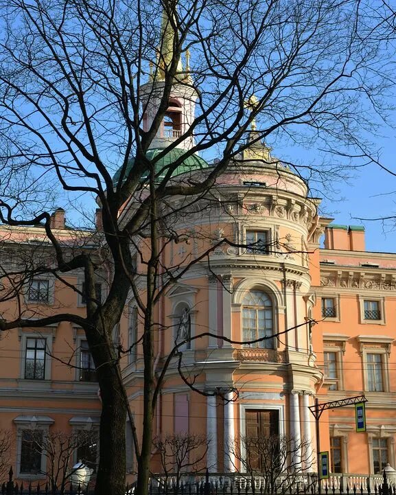 Михайловский замок (Инженерный замок) в Санкт-Петербурге