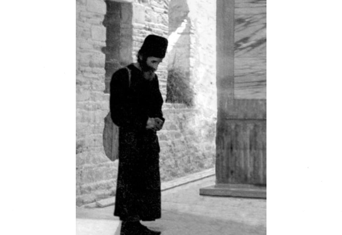 Читайте и слушайте книги преподобного Паисия Святогорца (1924-1994). Ссылки внизу