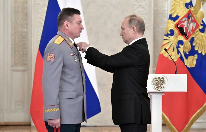    После критики Кадырова Путин сменил командующего войсками на Украине