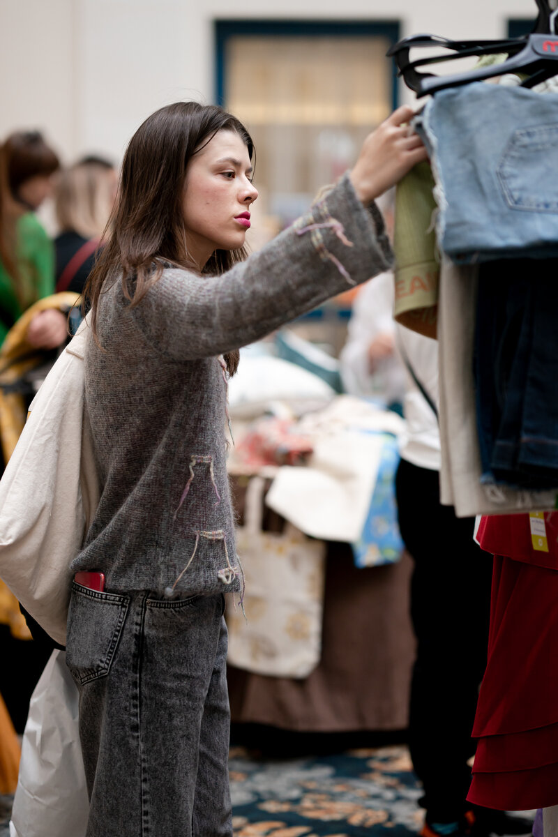     В отеле «Балчуг Кемпински Москва» прошла 11-я Благотворительная барахолка