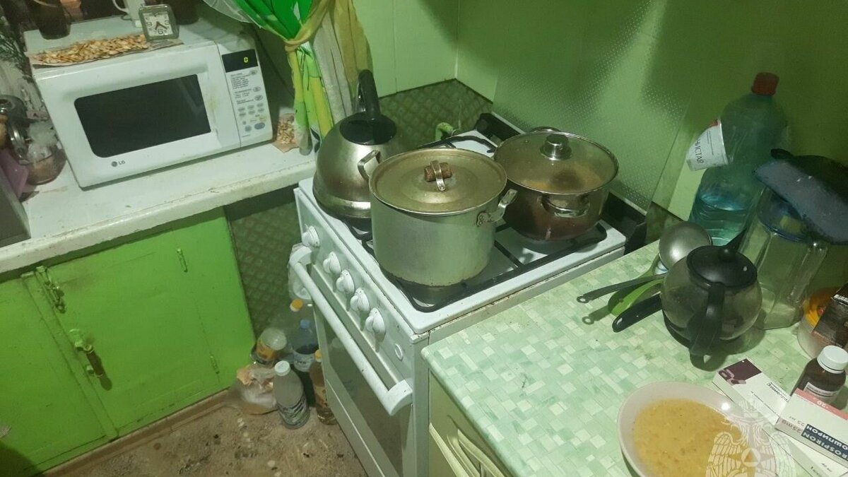     В одной из многоэтажек Ижевска пожилая женщина получила ожоги при приготовлении пищи.